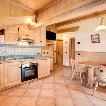 Castagno Cambra Apartment *